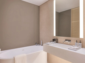 Radisson Beach Resort Palm Jumeirah