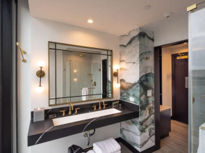 The Godfrey Hotel Hollywood