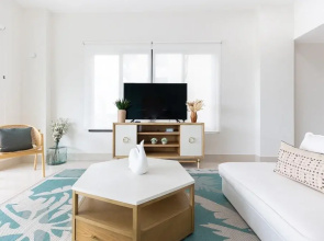 The Acomodelo Condo by Acomodo