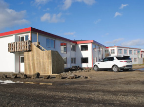 Brunnhóll Country Guesthouse