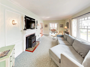 8 Roberts Avenue Home 2 Bedrooms 2 Bathrooms Home