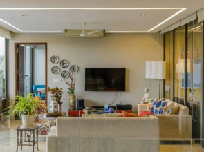 Elara by Hireavilla - 4BR w Infinity Pool Parra