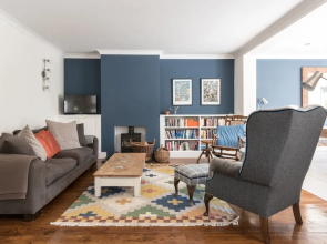 3 Bedroom Home With Garden Near The Beach