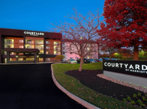 Courtyard by Marriott Cincinnati Airport