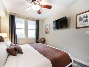 Premium Unit 4373- Fraser Crossing/founders Pointe 1 Bedroom Condo