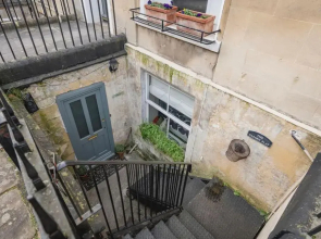 Courtyard Apartment