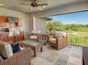 Spacious Townhome - Stunning Golf Course Views - Pool & Fitness- Vrkcv