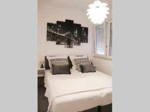 NEW! Top apartment, Split view from above