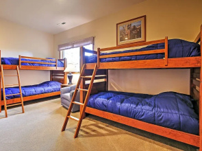 Spacious Home with Mtn Views, 2Mi to Steamboat Resort