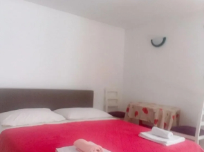 Apartments Cagalj 1872