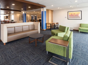 Holiday Inn Express & Suites Auburn by IHG