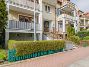 Rozana Zieleniewo Apartment by Renters