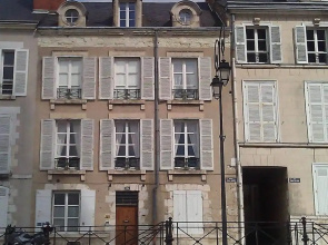 Au 16 Place Saint Louis
