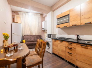 Bon voyage на улице Даниялова