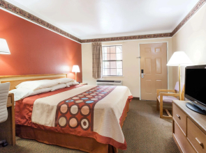 Super 8 by Wyndham Mount Vernon