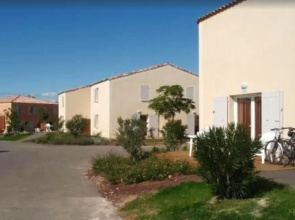 House With 2 Bedrooms In Aubignan With Shared Pool Furnished Garden And Wifi