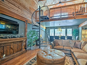 Flagstaff Cabin on 5 Acres w/ Fireplace & Fire Pit