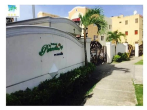 Inviting 3-bedroom Apt in Santo Domingo!