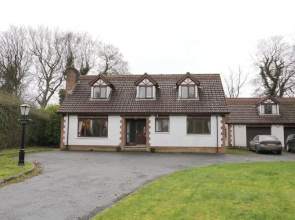 Tudor Lodge