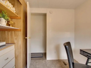 Rosamond Vacation Rental w/ Grill, Near Vineyards!