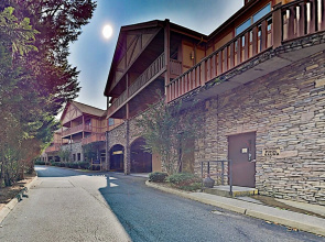 830golf1 2 Bedroom Condo