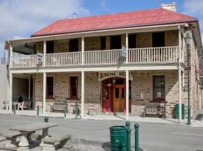 Dunstan House