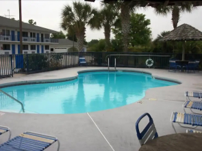 Crosby's Motor Inn