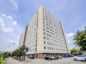 OYO 90042 Emerald Towers