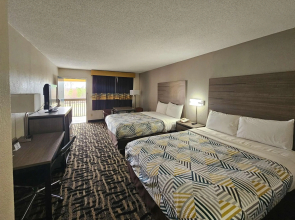 Arya Inn & Suites