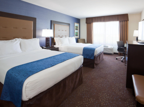 Holiday Inn Express Hotel & Suites Fort Dodge by IHG