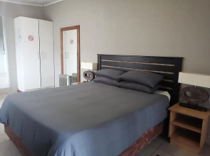 Gugu's Private and Cosy Guest House 2