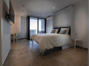 Great Studio With View-hosted by Sweetstay