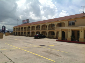 Guest Inn & Suites