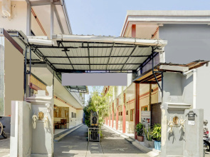 OYO 90376 Rabasta Kuta Residence