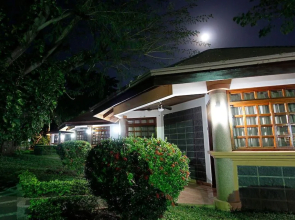 Villa Acacia