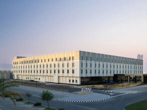 Maani Muscat Hotel & Suites