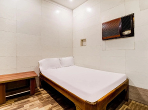 Sargam Lodging And Boarding by OYO Rooms