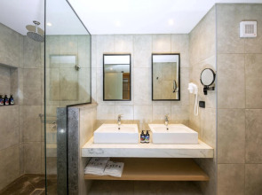 Creek Hotel and Residences El Gouna