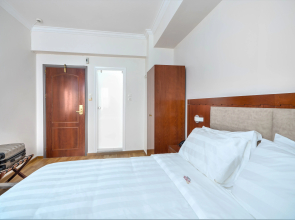 Attalos Hotel