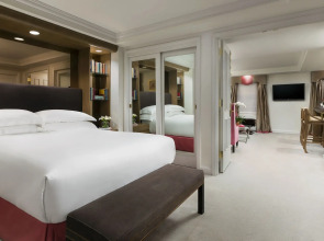 The Michelangelo Hotel