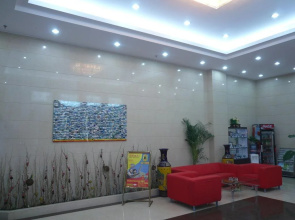 Super 8 Hotel Bengbu Railway Station
