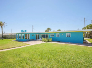 Ocean Shore by Distinctive Beach Rentals