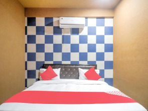 OYO 78080 Dc Guest House