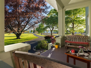 Yale Manor B&B and Yurt Glamping