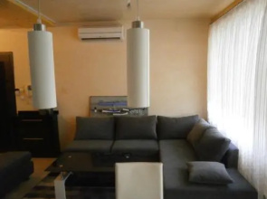 Kiril i Metodii Square Apartment