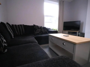 Amaya Five - Newly renovated - Very spacious - Sleeps 6 - Grantham