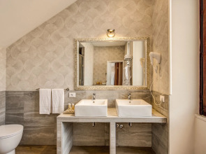 Hotel 87 Eighty seven