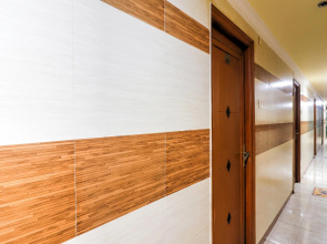 OYO 77418 Hotel Golden Park