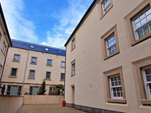 Lovely 1-bed Apartment in Lancaster, England