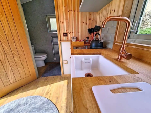 Peak District Shepherds Hut